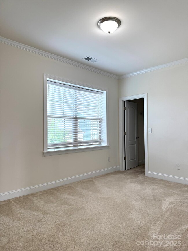 Building Photo - 1691 Spears Dr NW