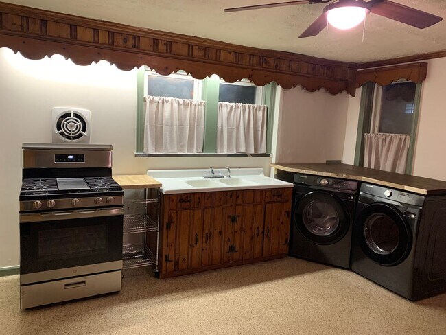 Building Photo - 179 N Water St