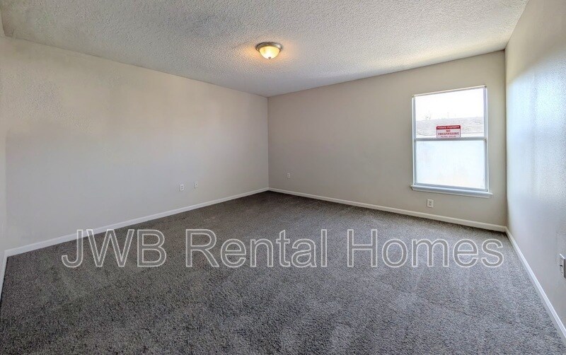 Building Photo - 8473 McGirts Village Ln