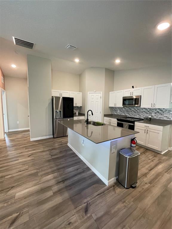 Building Photo - 7838 Peace Lily Ave