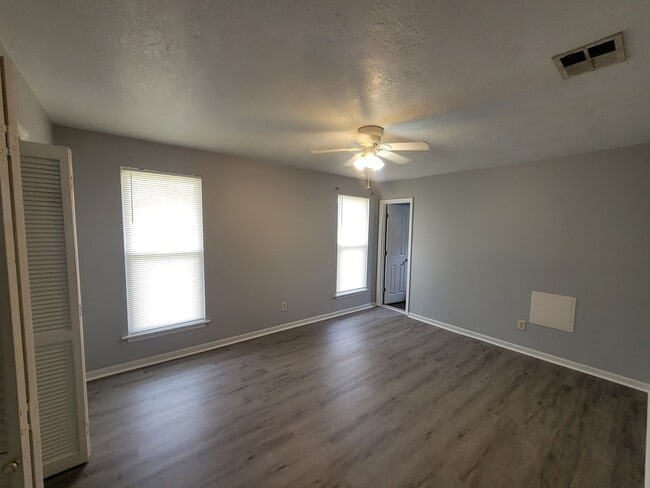 Building Photo - Evanston - Columbia County