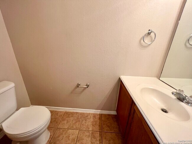 Building Photo - 301B Utterback-