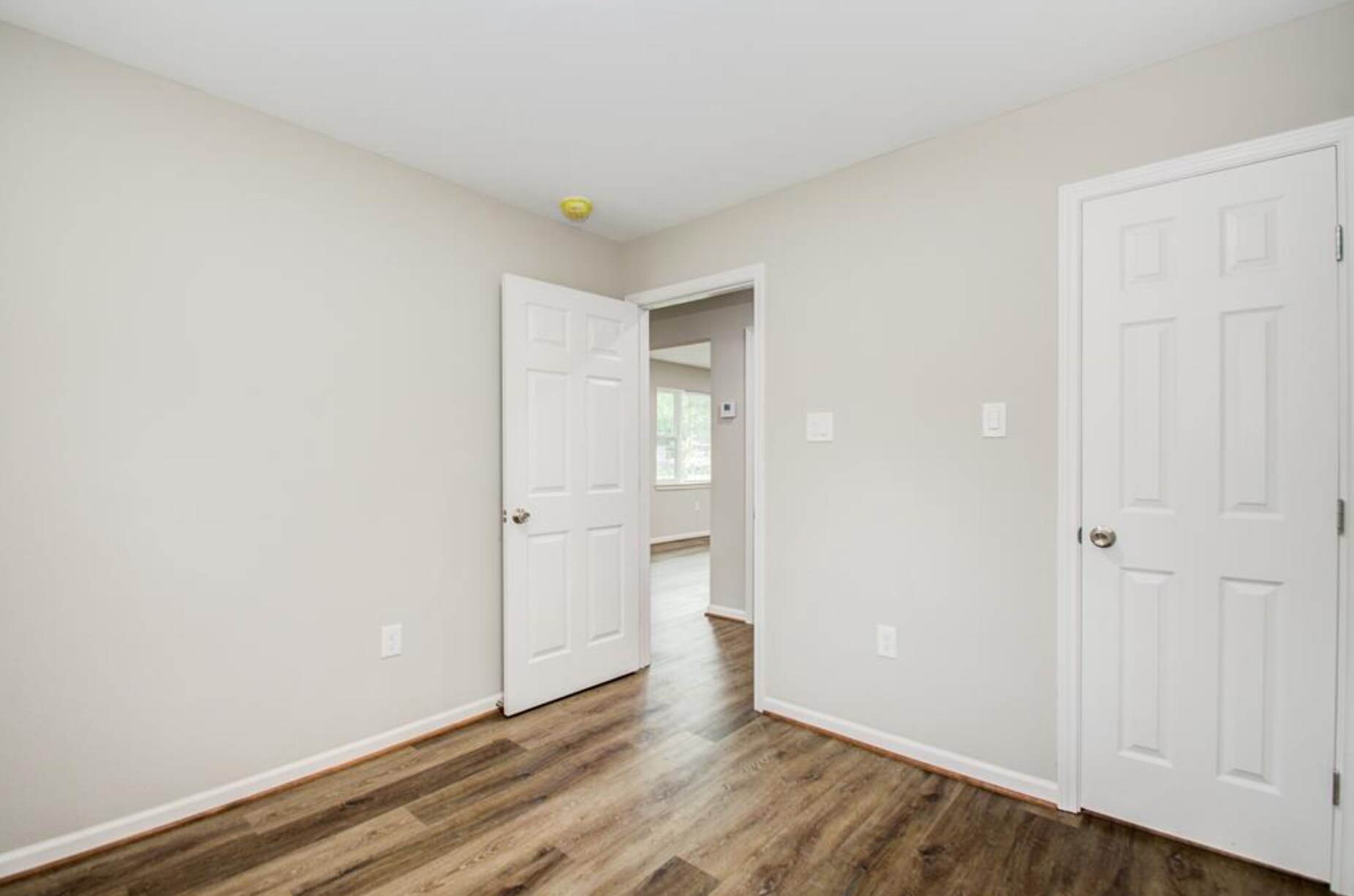 Building Photo - 4008 Vaughn Street