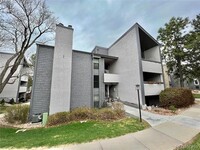 Building Photo - 6410 S Dayton St