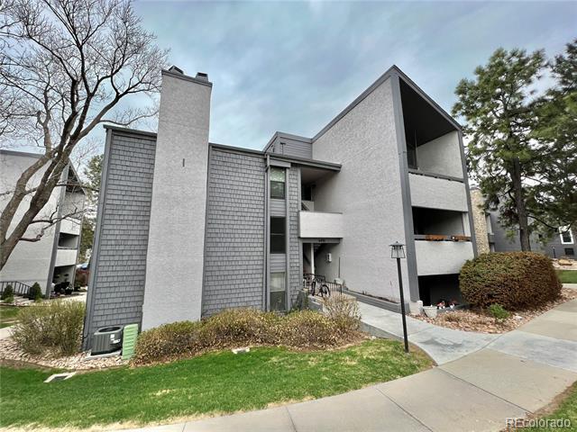 Primary Photo - 6410 S Dayton St