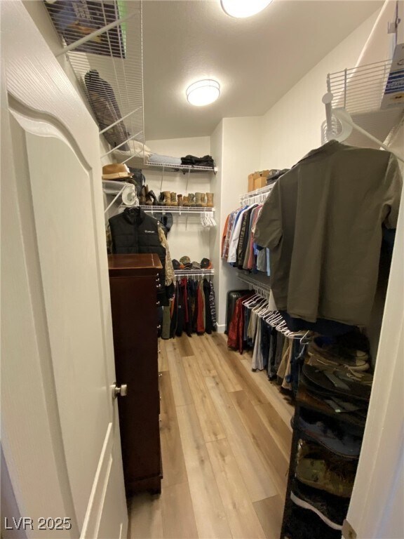 Building Photo - 6528 N Ruddock Dr