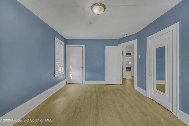 Building Photo - 53 Sobieski St