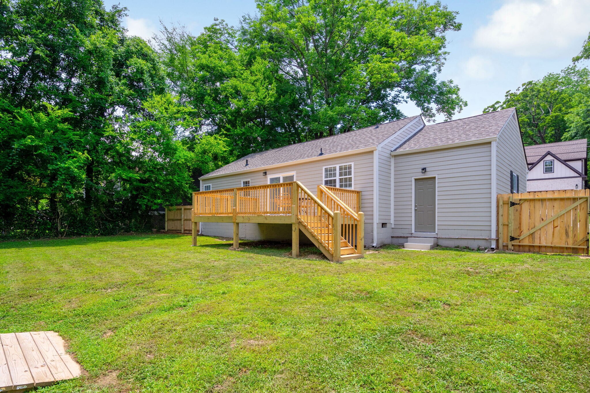 Building Photo - 419 Osborne Dr