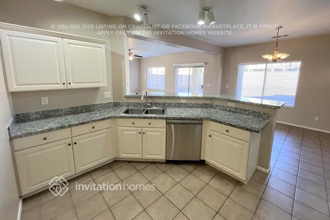 Building Photo - 16318 N 168th Ave