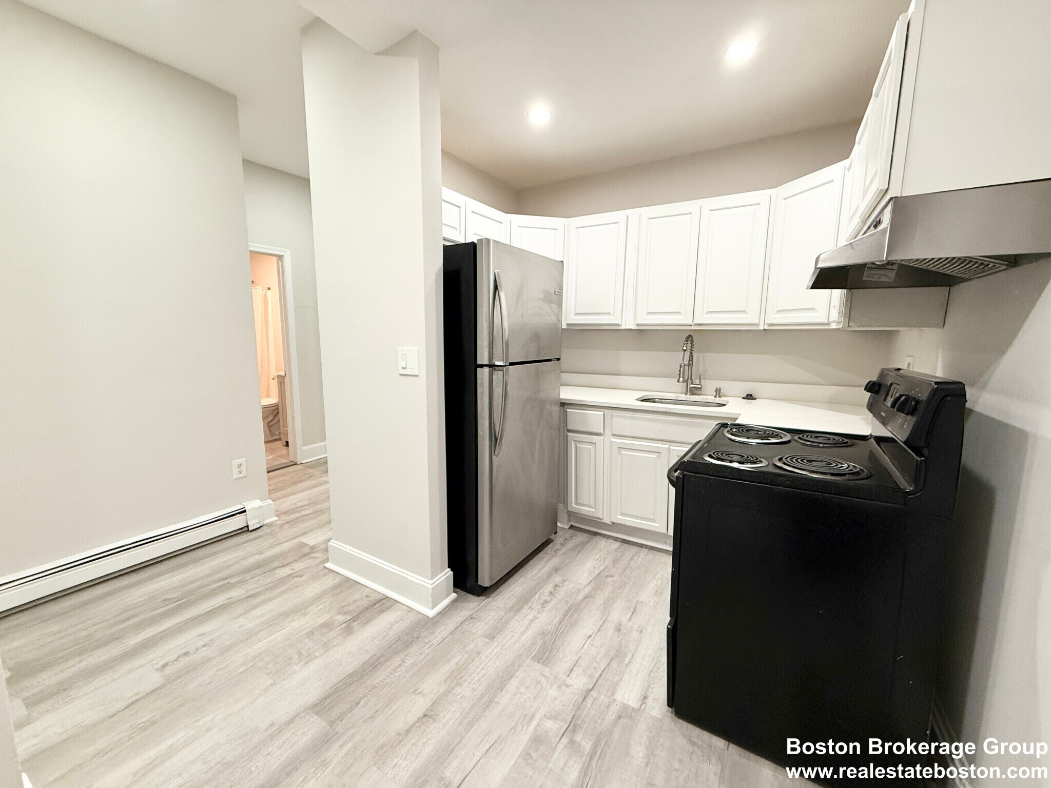 Building Photo - 15 Ruggles St