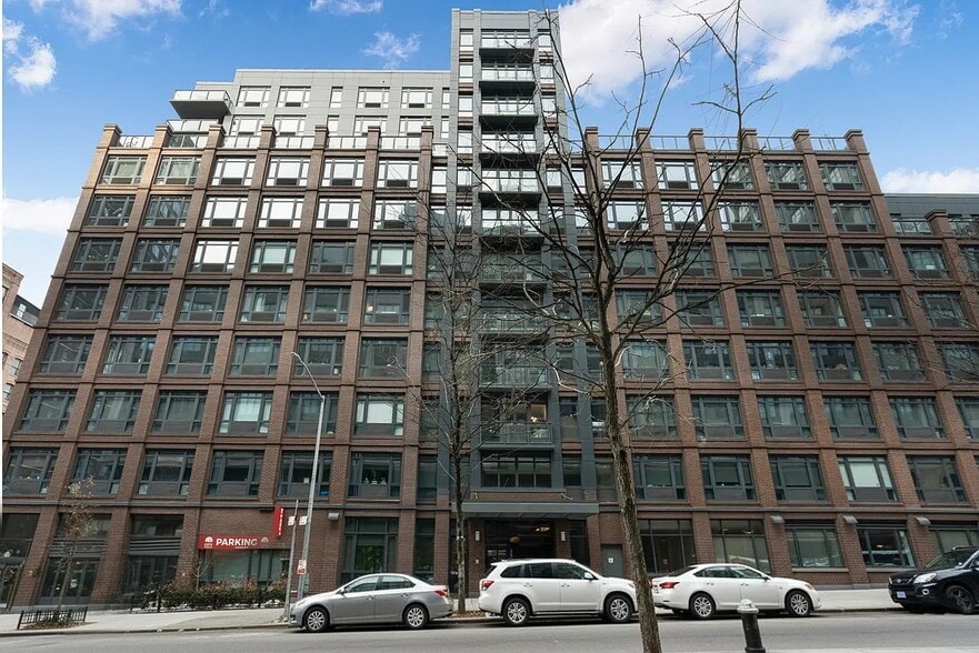 Building Photo - 181 Front St