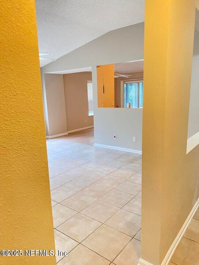 Building Photo - 5646 Chirping Way W