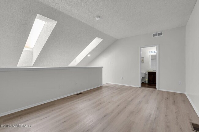 Building Photo - 4403 Aberdeen Dr