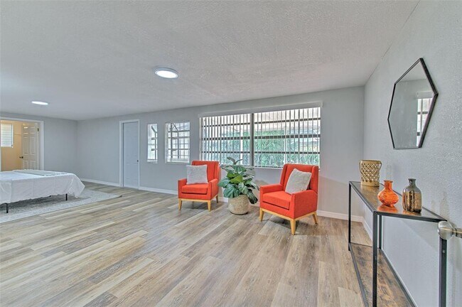 Building Photo - 1511 Meridel Ave