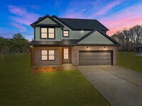 Building Photo - New Salisbury 4 bedroom 2.5 bathroom