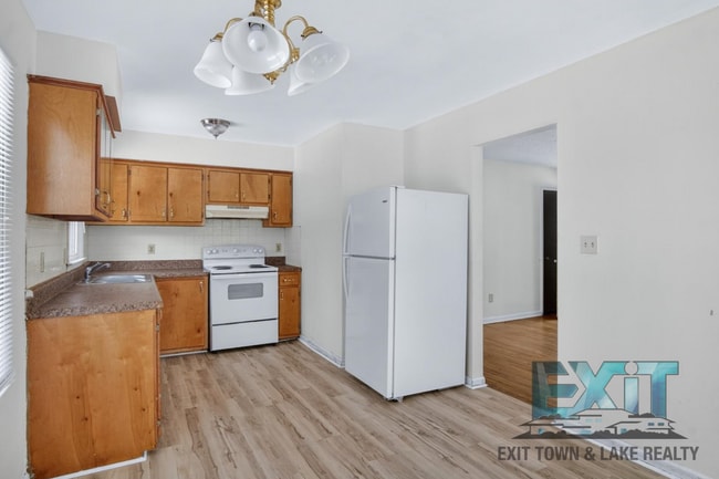 Building Photo - Cozy 3 Bed. 1 Bath Country Home