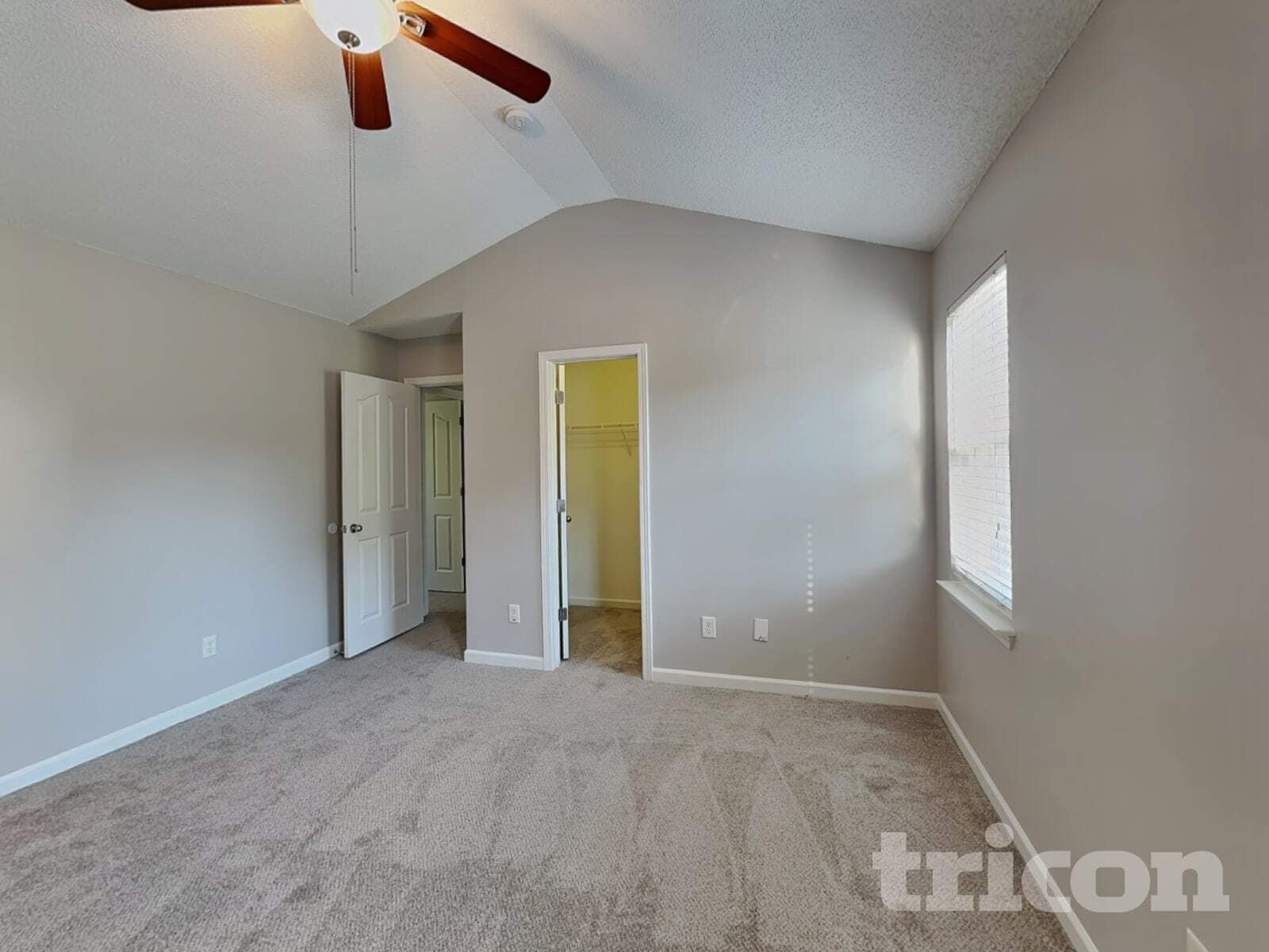 Building Photo - 5940 Briggs Dr