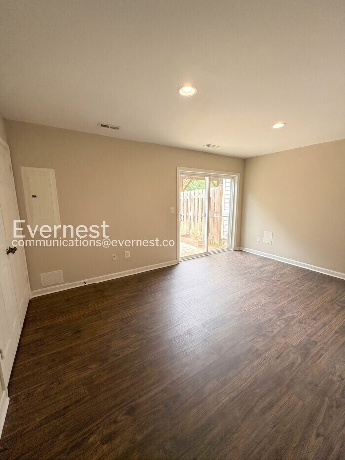 Building Photo - 2342 Silver Fox Way