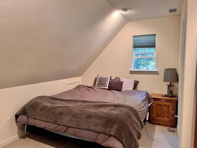 Building Photo - 13051 Sadie D Dr