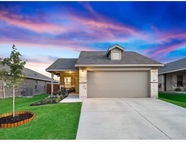 Building Photo - EMISD***3/2/2****