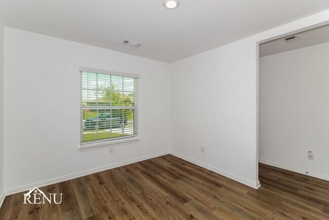 Building Photo - Coming Soon!