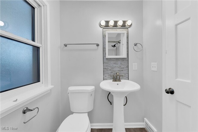 Building Photo - 3424 Fortune Ave