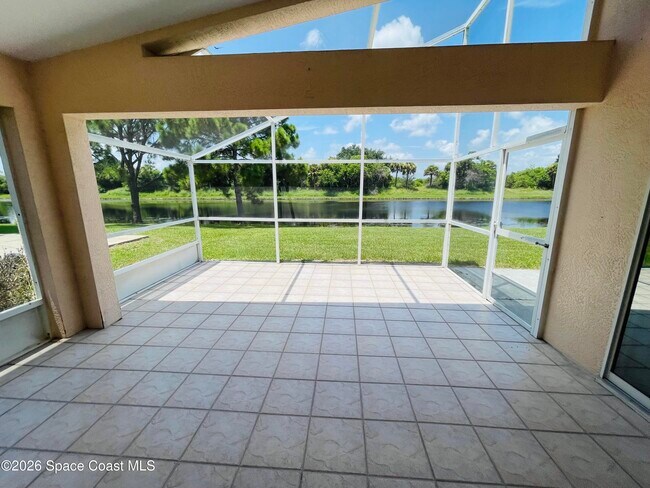 Building Photo - 8043 Bracken Ln