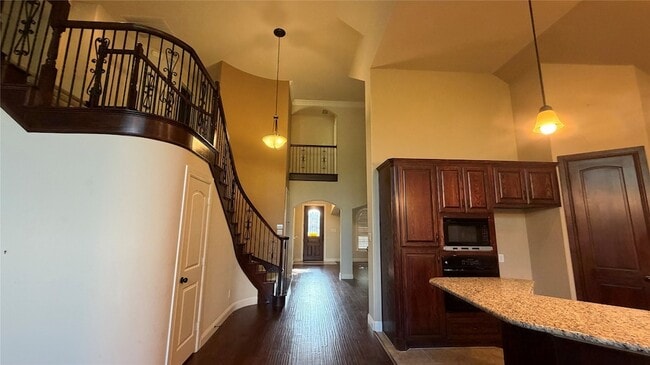 Building Photo - 6728 S Fork Dr