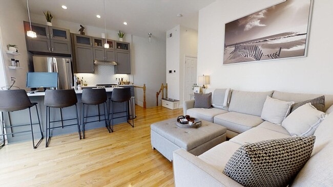 Building Photo - 126 Princeton St