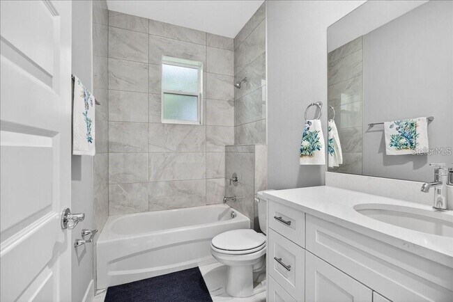 Building Photo - 128 Blare Dr