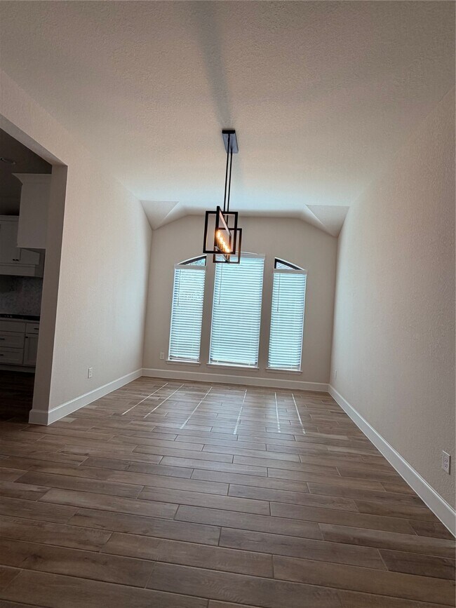 Building Photo - 18459 Chameleon Ct