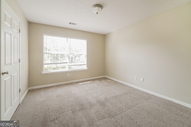 Building Photo - 7021 Biscayne Blvd