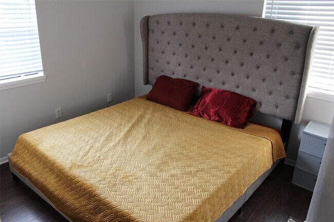 Building Photo - 2614 Cleburne St