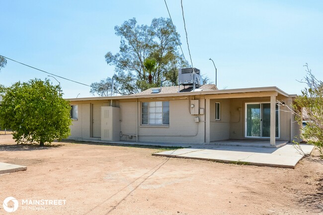 Building Photo - 2801 E Coconino Vista