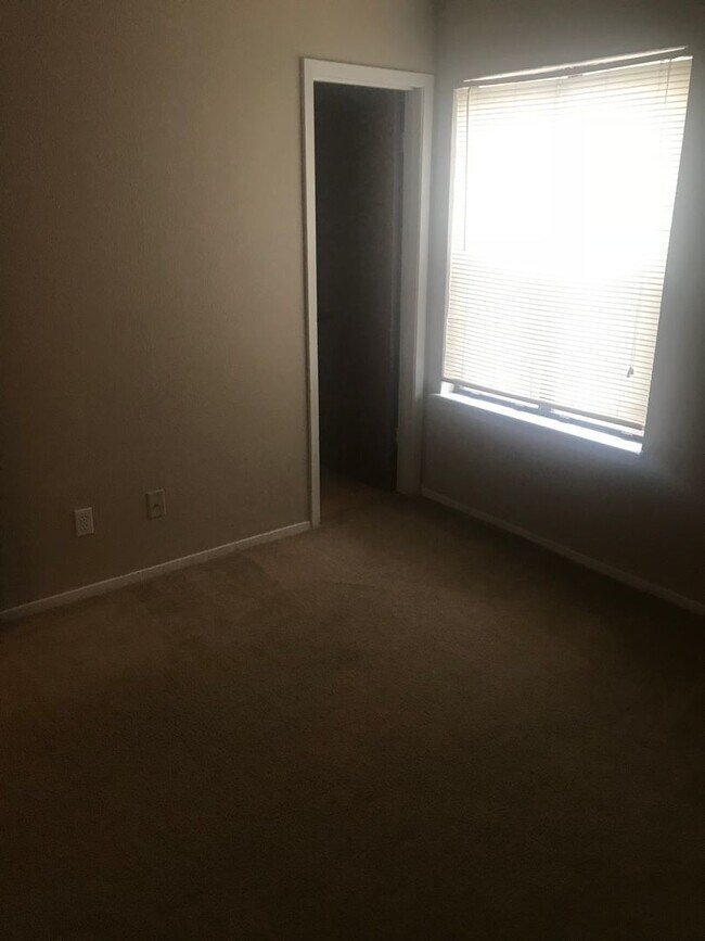 Building Photo - 2834-2836 Forest Bend