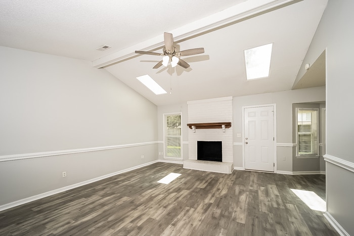 Building Photo - 8117 N Ridgebrook Dr