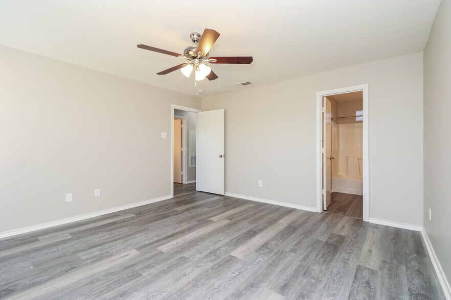 Building Photo - 616 Alabaster Pl