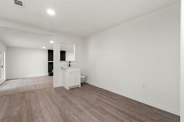 Building Photo - 1231 Fordham Rd