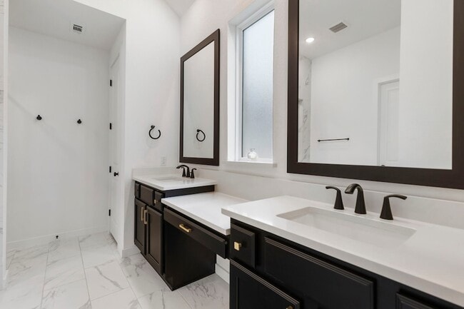 Building Photo - 108 Salvia Star Ct