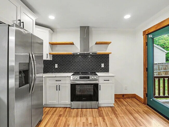 Building Photo - Earn Wealth While Leasing – Like a Homeowner – Lease to Own
