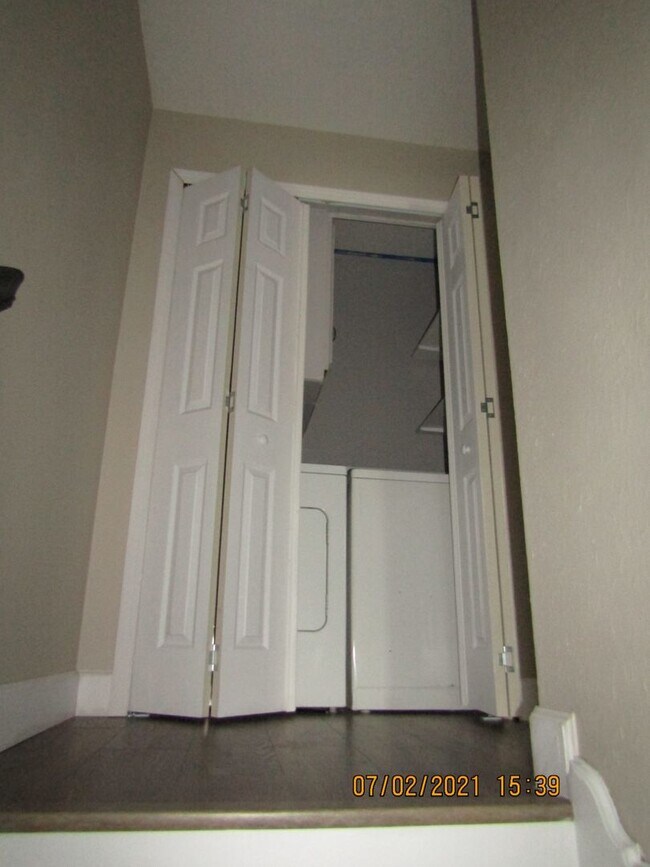 Building Photo - $200.00 off first full month's rent...MACA...