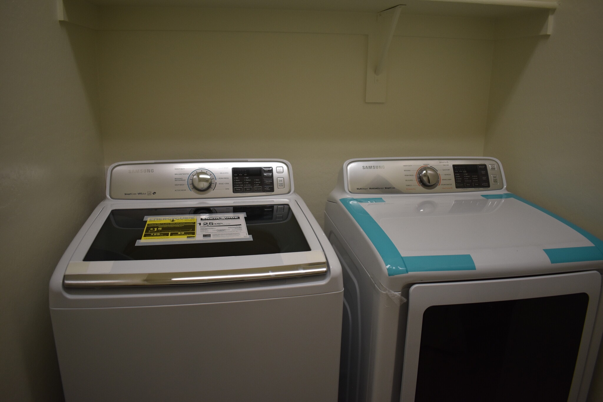 Laundry - 260 E Hawaii Dr