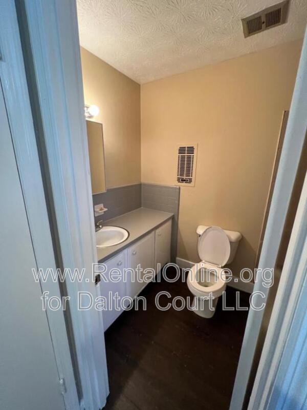 Building Photo - 1972 Cambridge Dr