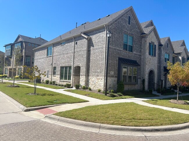 Primary Photo - 696 Vista Oaks Rd