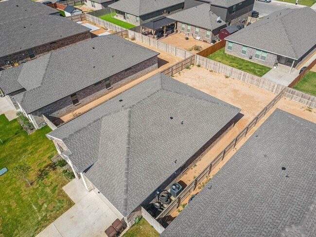 Building Photo - 2207 Matheson Dr