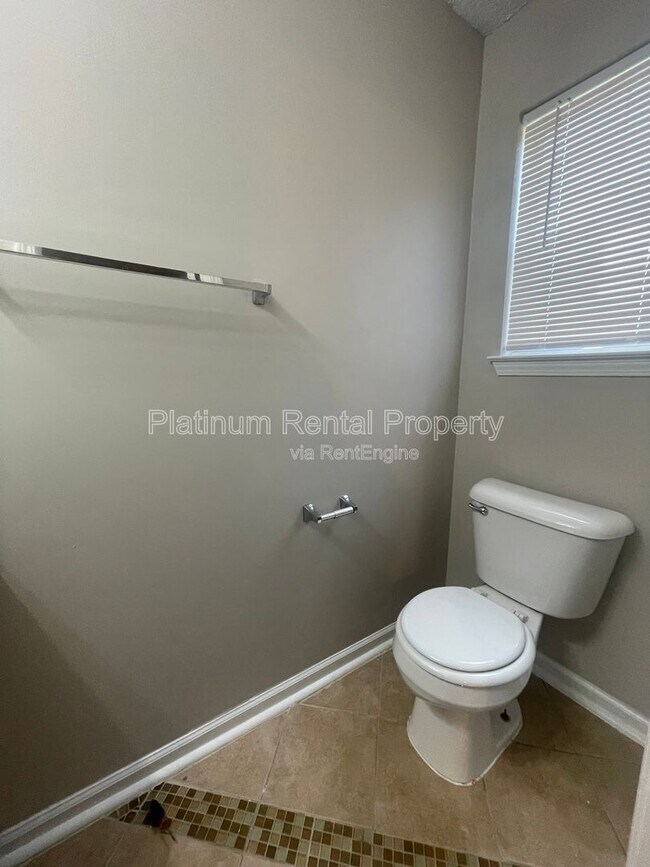 Building Photo - 3607 Waldrop Rd