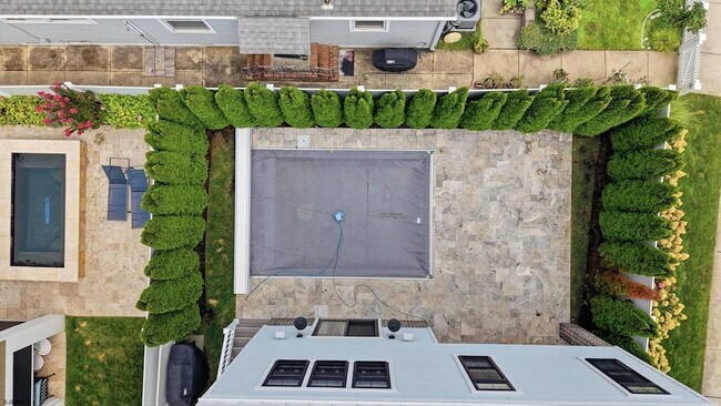Building Photo - 1A N Haverford Ave