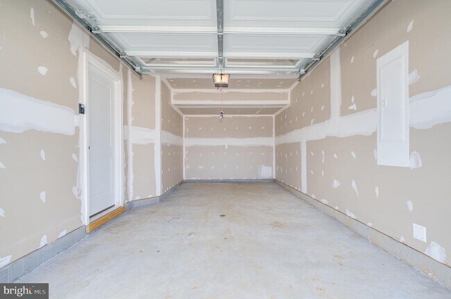 Building Photo - 24 Armistead Pl