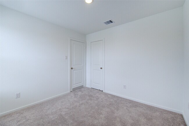 Building Photo - 9910 Oakheath Blf Dr