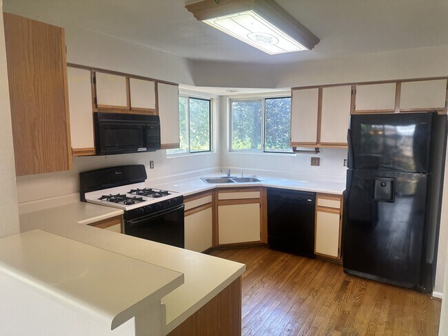Building Photo - 11042 Alcott Dr